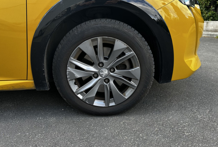 Peugeot 208 II e-208 136ch Allure