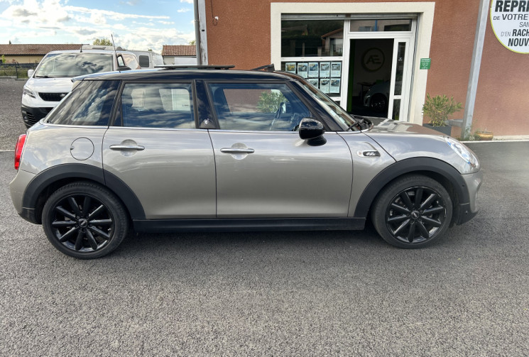 Mini Cooper 1.5 L Blackfriars 136 cv BVA