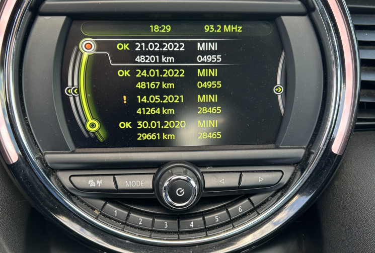 Mini Cooper 1.5 L Blackfriars 136 cv BVA