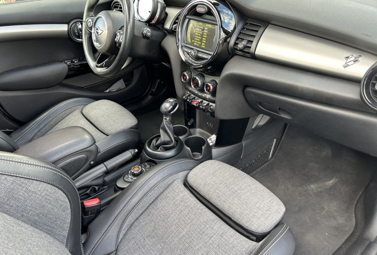 Mini Cooper 1.5 L Blackfriars 136 cv BVA