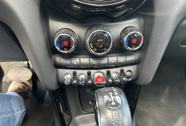 Mini Cooper 1.5 L Blackfriars 136 cv BVA