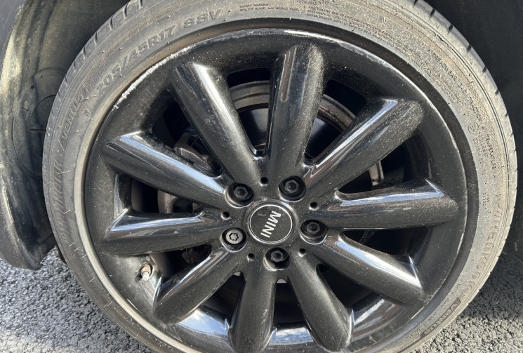 Mini Cooper 1.5 L Blackfriars 136 cv BVA