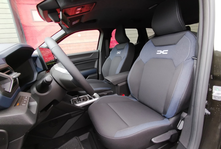 Dacia Duster  III 1.6 Hybrid 140 4X2 Journey BVA *NEUF 2025*
