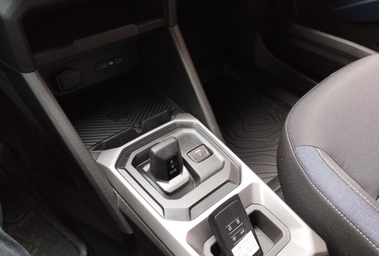 Dacia Duster  III 1.6 Hybrid 140 4X2 Journey BVA *NEUF 2025*