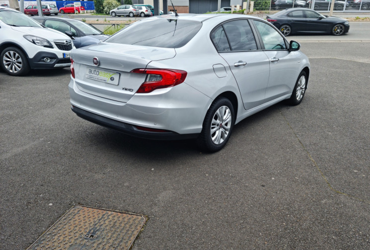 FIAT TIPO Sedan 1.4 i  95 CH / KIT DISTRI FAIT