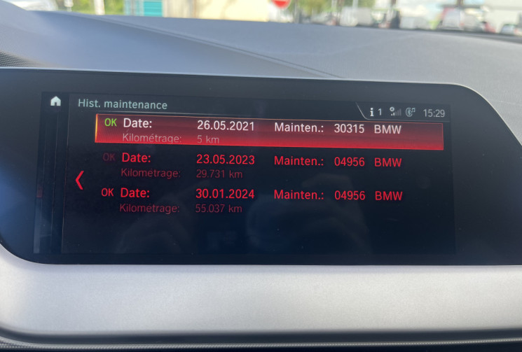 BMW Série 1 (F40) 5 portes 116i 1.5 i 12V DCT7 109 cv Boîte auto