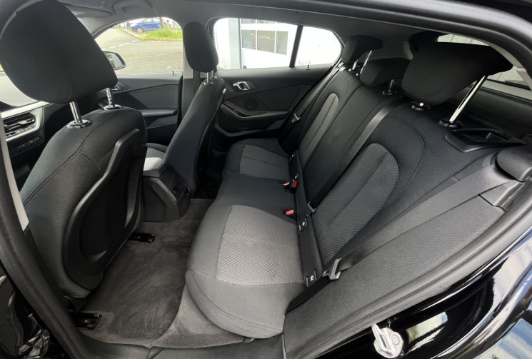 BMW Série 1 (F40) 5 portes 116i 1.5 i 12V DCT7 109 cv Boîte auto