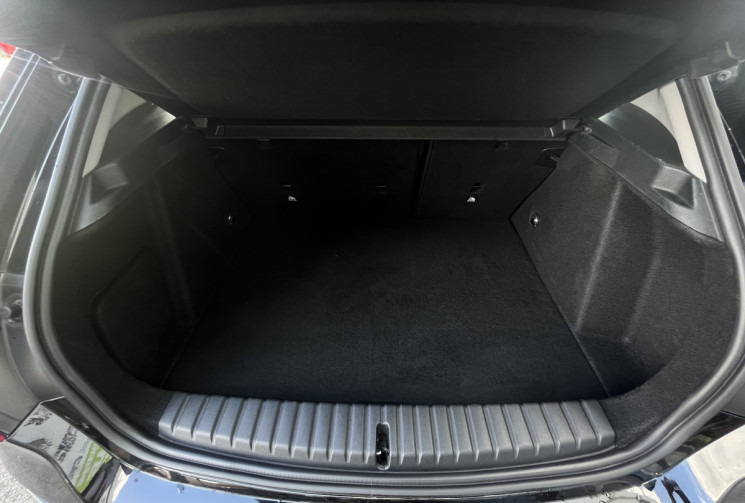 BMW Série 1 (F40) 5 portes 116i 1.5 i 12V DCT7 109 cv Boîte auto