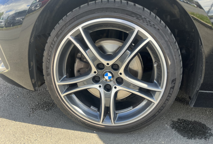 BMW Série 1 (F40) 5 portes 116i 1.5 i 12V DCT7 109 cv Boîte auto