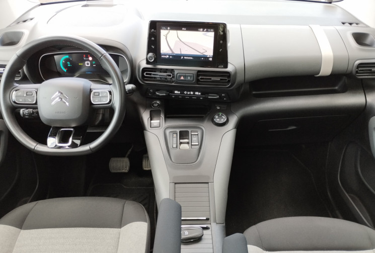 Citroën Berlingo III Taille M 136 ch 50 Kwh Shine Automatique + Grip Control /Toit pano/Attelage