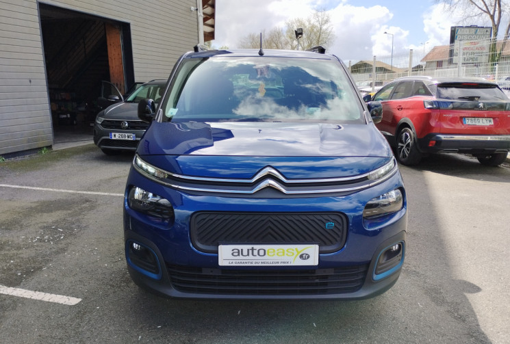 Citroën Berlingo III Taille M 136 ch 50 Kwh Shine Automatique + Grip Control /Toit pano/Attelage