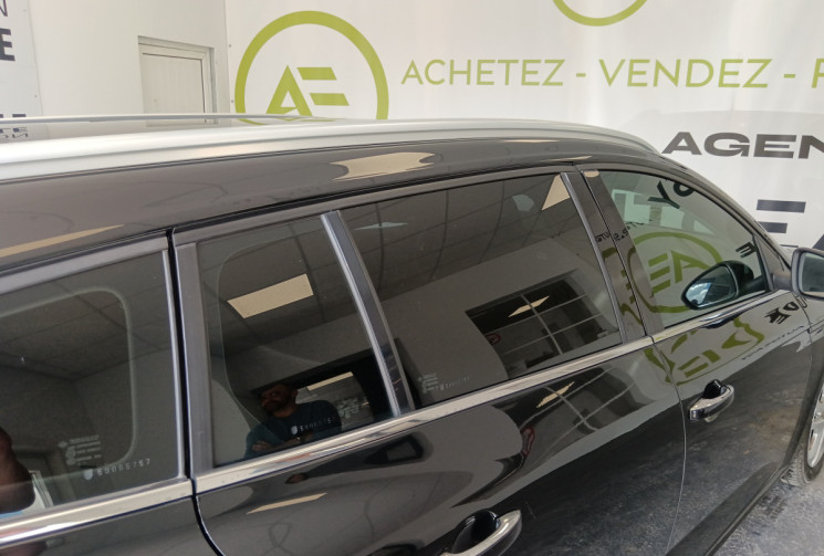 Renault Megane Estate 1.5 DCI 115 BUSINESS+ CAMERA DE RECUL+ SON BOSE ET DISTRIBUTION RECENTE 