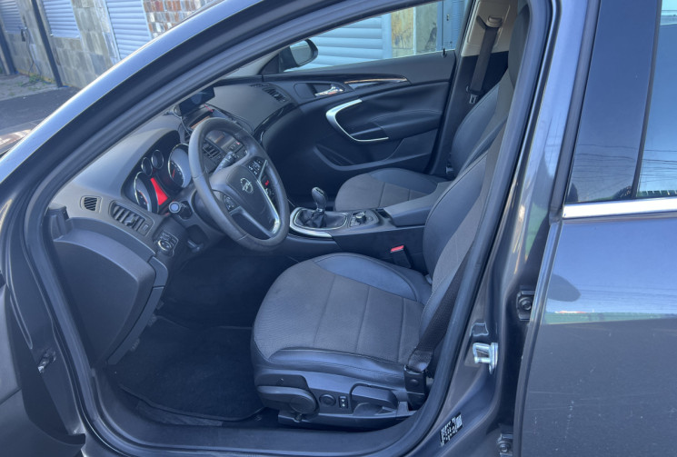Opel INSIGNIA  A Hatchback 1.8 i 16V 140 cv COSMO