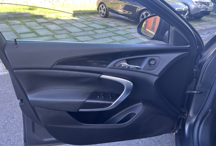 Opel INSIGNIA  A Hatchback 1.8 i 16V 140 cv COSMO