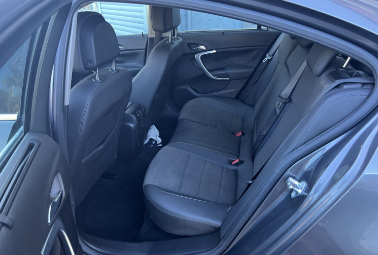 Opel INSIGNIA  A Hatchback 1.8 i 16V 140 cv COSMO