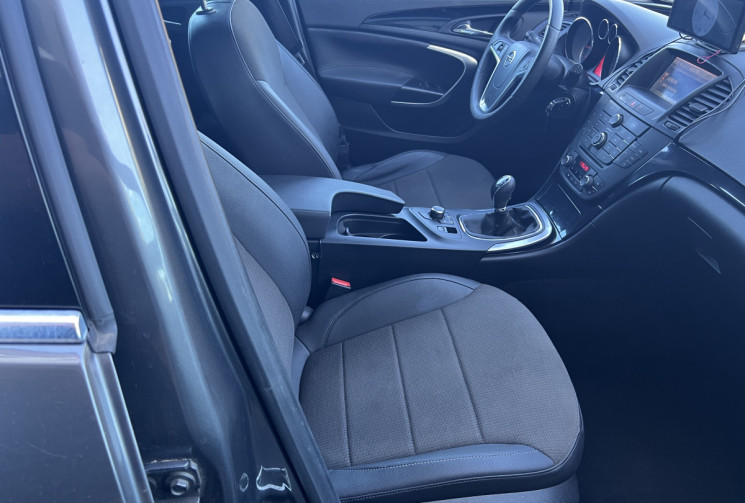 Opel INSIGNIA  A Hatchback 1.8 i 16V 140 cv COSMO