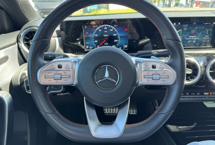 Mercedes Classe A 200 163ch AMG Line 7G-DCT / TOIT OUVRANT / SIEGE CHAUFFANT