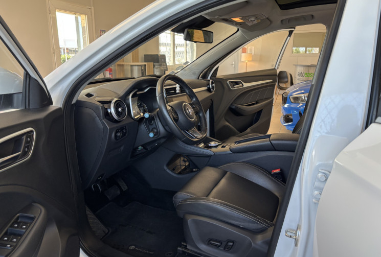 MG ZS ZS EV 143 LUXURY 