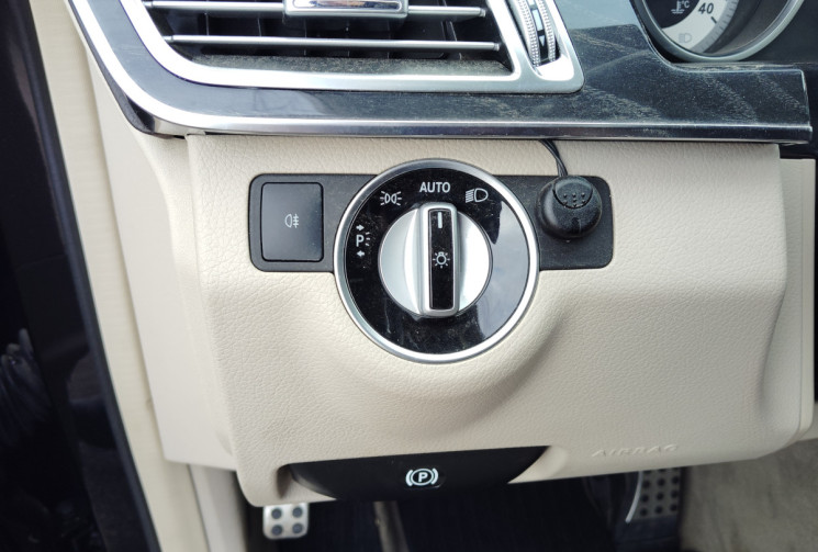 Mercedes CLASSE E Classe E IV (W212) 300 CDI BE Avantgarde Ex 7