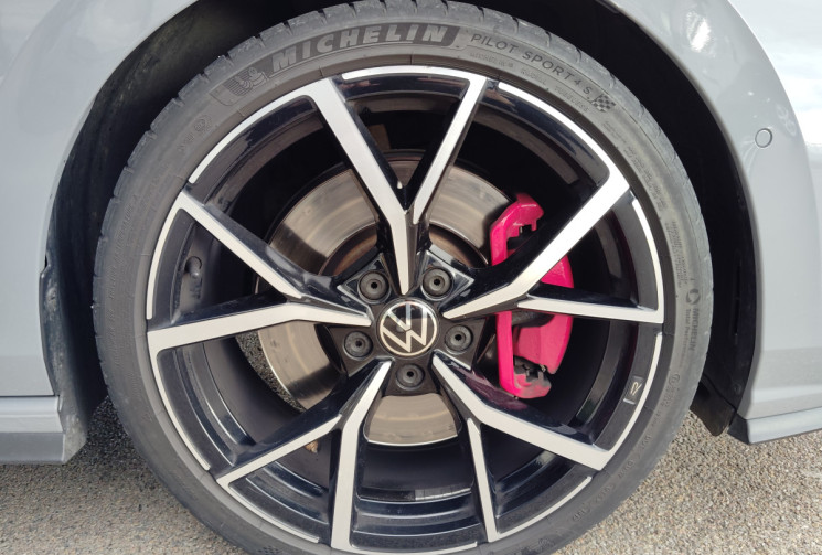 Volkswagen Golf 2.0 TSI 245ch GTI DSG7