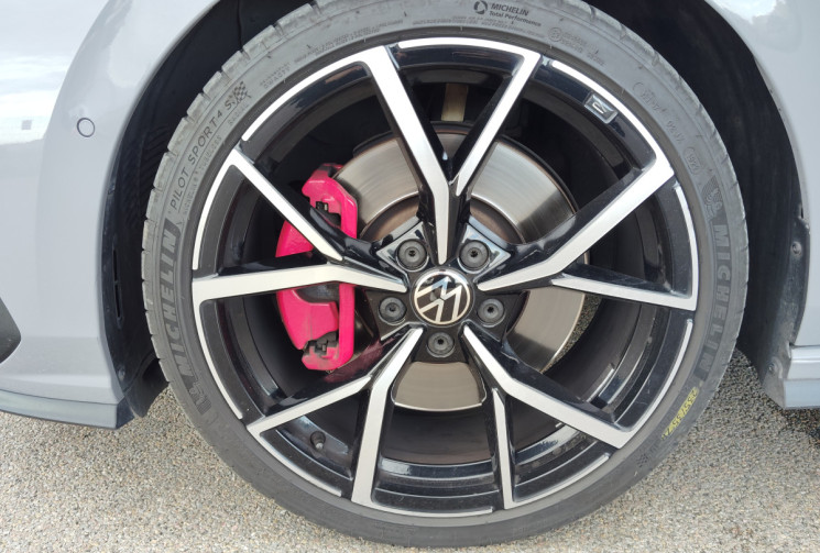 Volkswagen Golf 2.0 TSI 245ch GTI DSG7