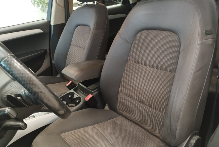 Audi Q5 2.0 TDI 16V DPF AMBIANTE Quattro S Tronic7 170 cv POUR PRO DE L AUTO