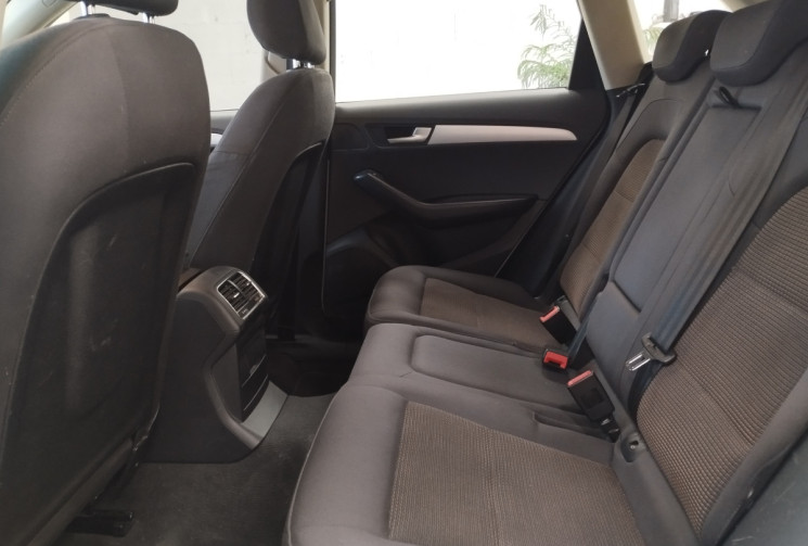 Audi Q5 2.0 TDI 16V DPF AMBIANTE Quattro S Tronic7 170 cv POUR PRO DE L AUTO