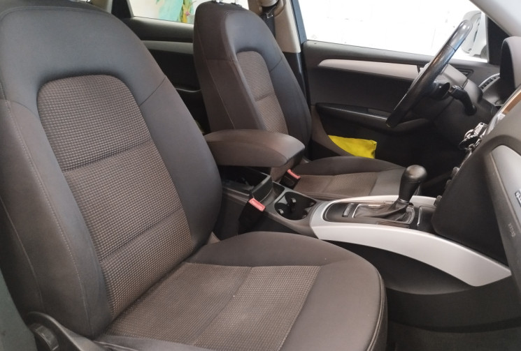 Audi Q5 2.0 TDI 16V DPF AMBIANTE Quattro S Tronic7 170 cv POUR PRO DE L AUTO