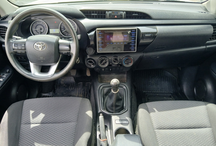 Toyota HILUX 2.4 D-4D 16V DPF Xtra cab LE CAP