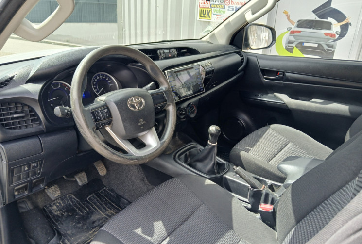 Toyota HILUX 2.4 D-4D 16V DPF Xtra cab LE CAP