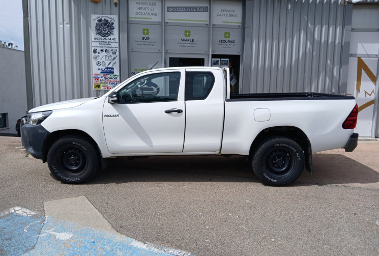Toyota HILUX 2.4 D-4D 16V DPF Xtra cab LE CAP