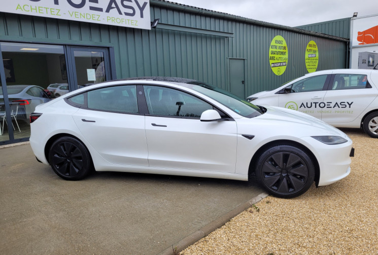 Tesla Model 3 HIGHLAND 283 STANDARD RANGE