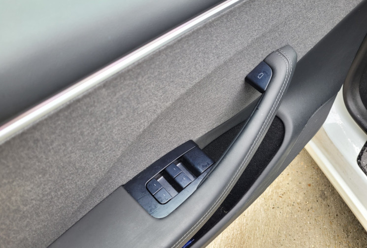 Tesla Model 3 HIGHLAND 283 STANDARD RANGE