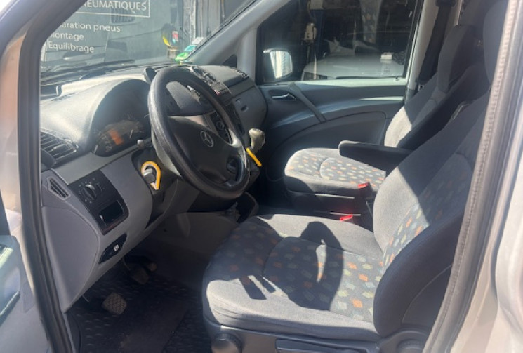 Mercedes Vito 115 CDi Combi moyen 4x4 150cv / CLIM / ATTELAGE / SIEGE CHAUFFANT 
