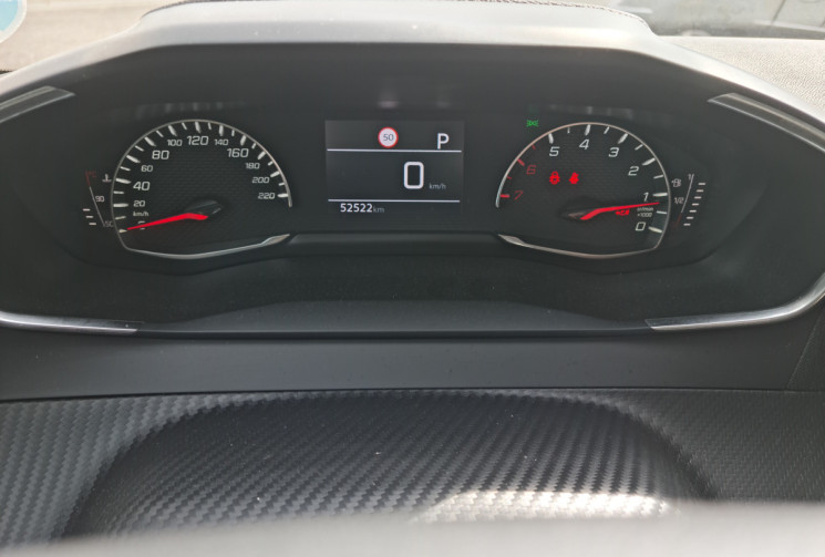 Peugeot 208 1.2 100 CH EAT8 ALLURE 