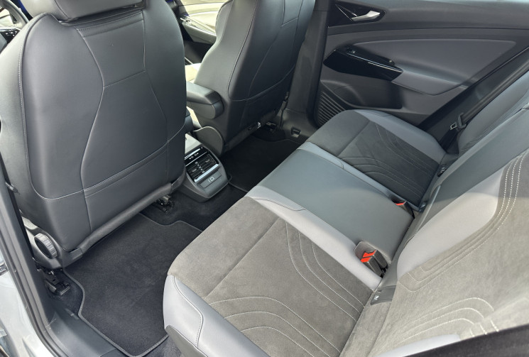 Volkswagen ID.4 150 ch Pure Performance 52 kWh / état exceptionnel / 2e main / Suivi VW