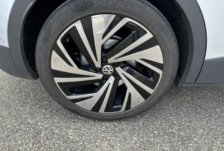 Volkswagen ID.4 150 ch Pure Performance 52 kWh / état exceptionnel / 2e main / Suivi VW