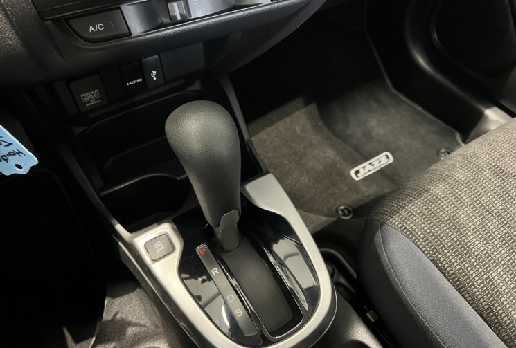 Honda Jazz 1.3 i-VTEC 102 ch Executive Navi CVT