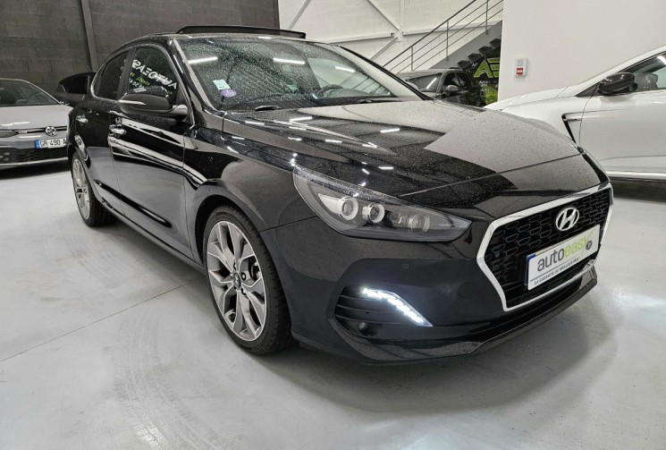 Hyundai I30 fastback 1.4 t-gdi 140 cv bva executive / TO / full option