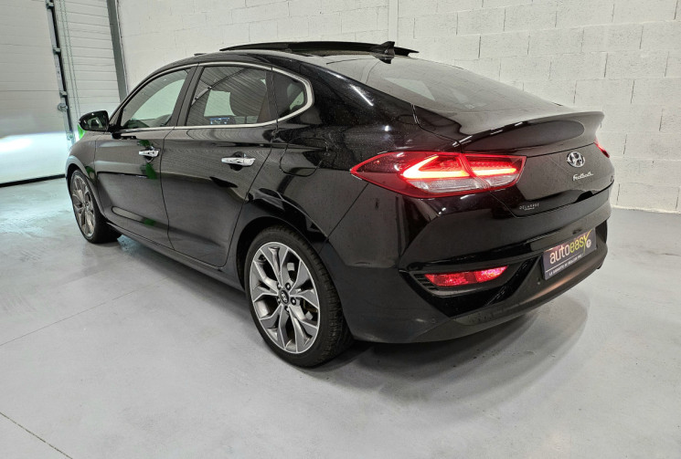 Hyundai I30 fastback 1.4 t-gdi 140 cv bva executive / TO / full option
