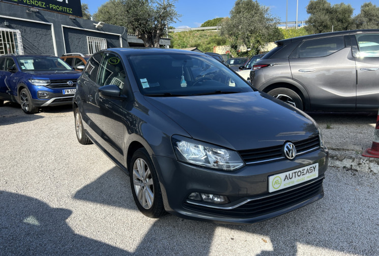 Volkswagen Polo V (2) 1.4 TDI 90 Ch BLUEMOTION TECHNOLOGY CONFORTLINE * RADAR AV AR * GPS 