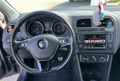 Volkswagen Polo V (2) 1.4 TDI 90 Ch BLUEMOTION TECHNOLOGY CONFORTLINE * RADAR AV AR * GPS 