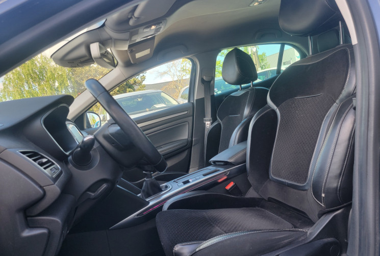 Renault Megane IV 1.6 dCi 130 CV  INTENS