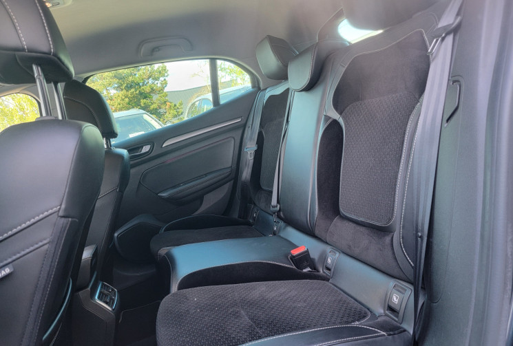 Renault Megane IV 1.6 dCi 130 CV  INTENS