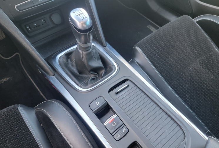 Renault Megane IV 1.6 dCi 130 CV  INTENS