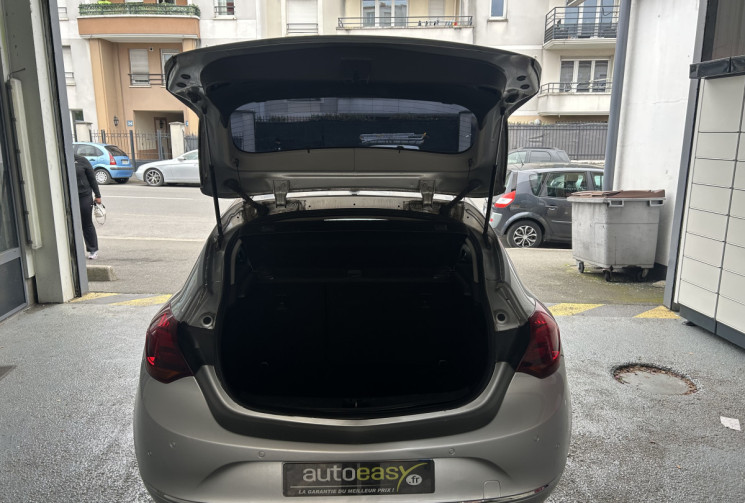 Opel Astra 1.4 140 COSMO