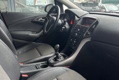 Opel Astra 1.4 140 COSMO