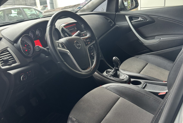 Opel Astra 1.4 140 COSMO