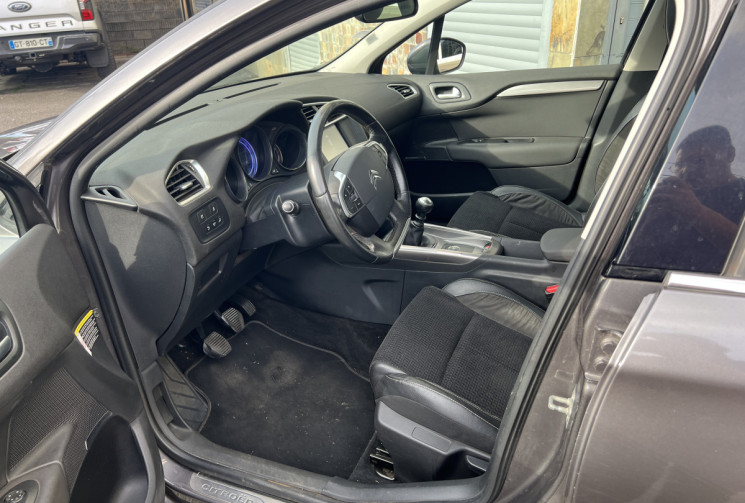 Citroën C4  II 1.6 BlueHDi 120 cv SHINE PACK