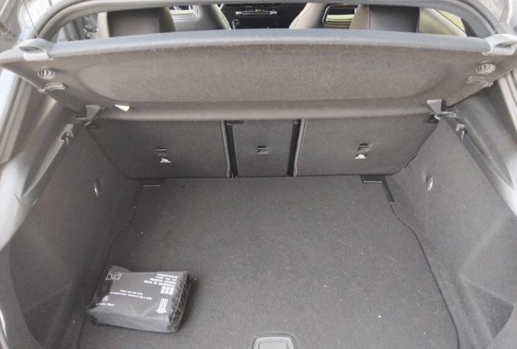 Mercedes Classe A 200 D AMG LINE 8G-DCT - Caméra - Sièges chauffants -